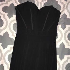 Simple and elegant black dress!!